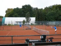 Vordergrund Jonas Schoof, Hintergrund Mario Flory und Aron Schmitt Vereinspokalfinale Herren 2022